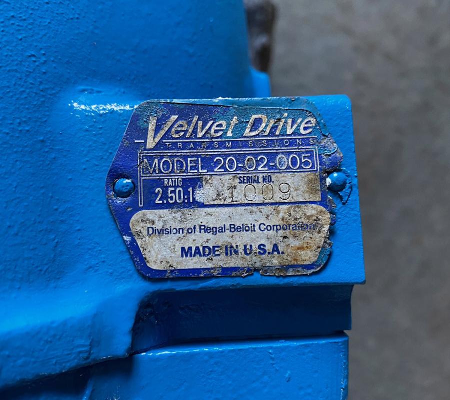 Transmission V-Drive Velvet Drive 5000 Series 2.5:1 2002-005 Rebuilt